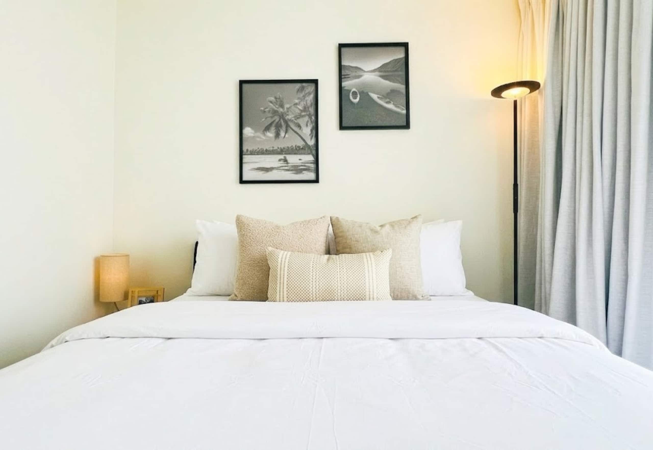 Condo in Honolulu · ★4.82 · Studio · 1 bed · 1 private bath - Image 3