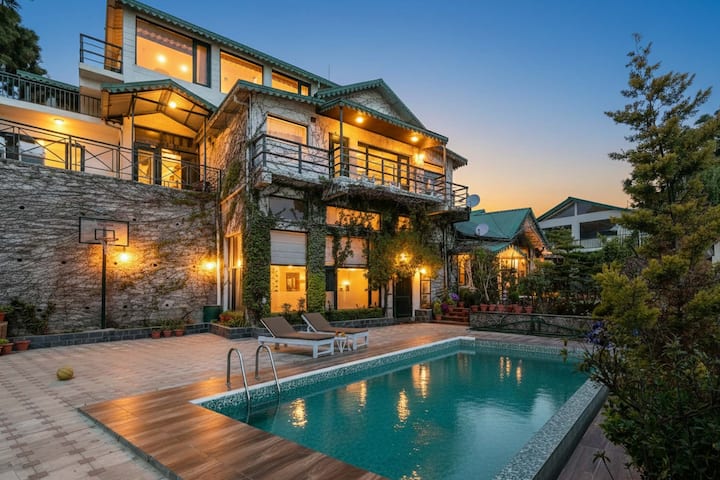 6BR Luxury Pool Villa – Mountain Crest Kasauli - Villas for Rent