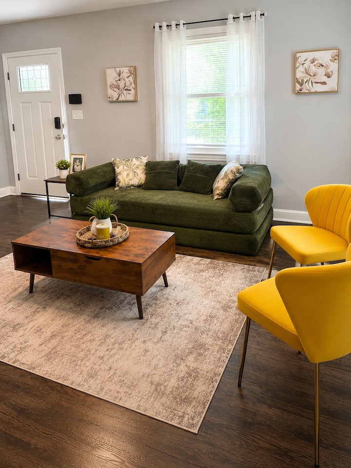 The Silver Spring Home Retreat - Silver Spring, MD