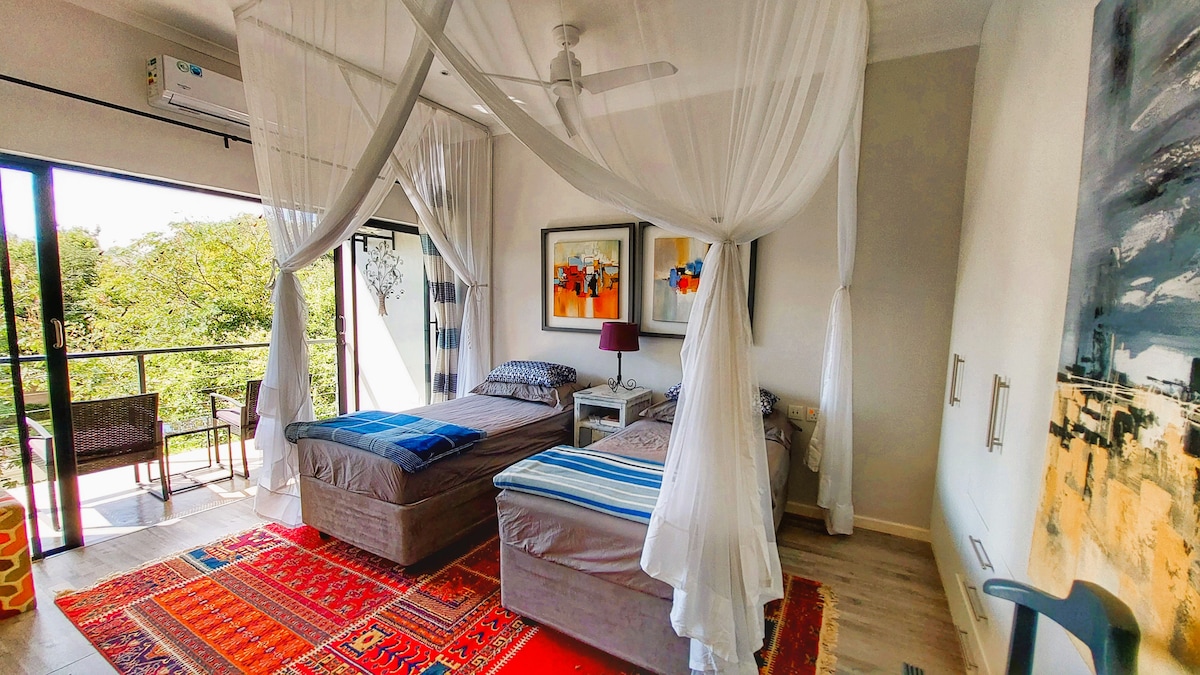 Two Single-Size Beds Configuration