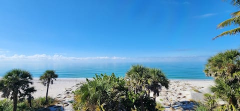 Lu's Lookout~A Beachfront Beauty🤎🌊
🏝 LGI