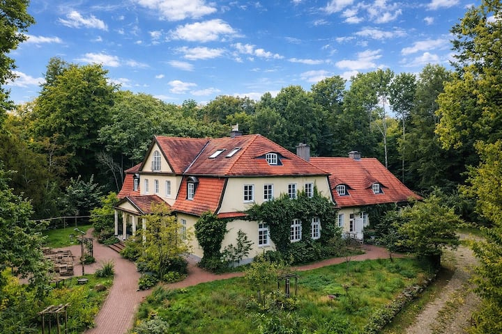 Seegut Blaue Blume | Gutshaus Am See/ Bis 50 Gäste - Feldberger Seenlandschaft