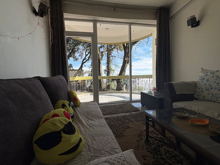 Valley View & Lawn • 5 Min Walk To Mall Road - Mussoorie