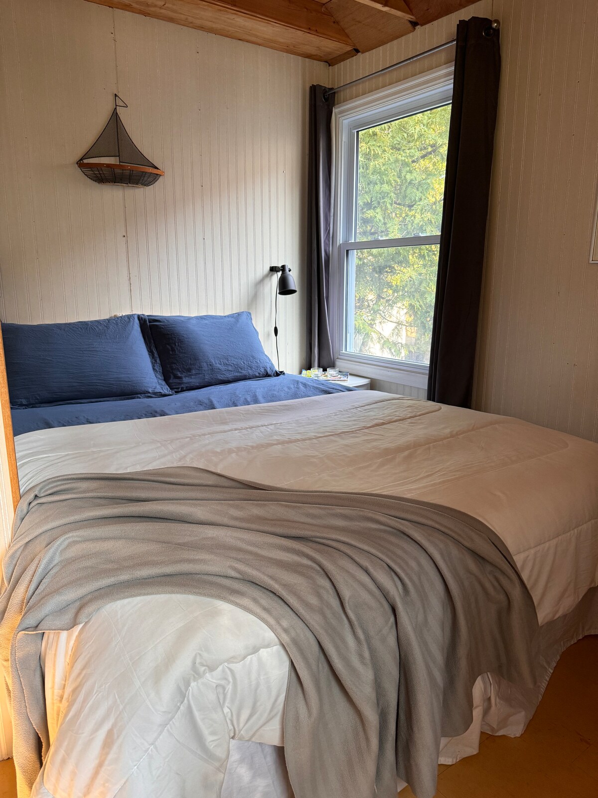 საძინებელი 1