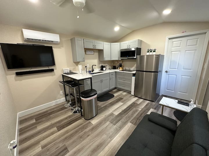 Lovely And Cozy Tiny House - Lakeland, FL
