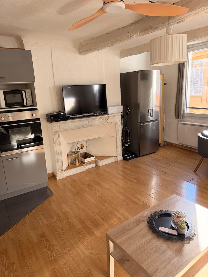 Aix Centre •T2 Cosy Près Cours Mirabeau• 1–5 Pers - Gardanne