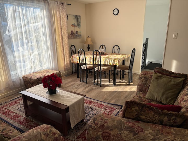 3 Bedroom Bungalow + 1 Bonus Bedroom In Basement - Brockville