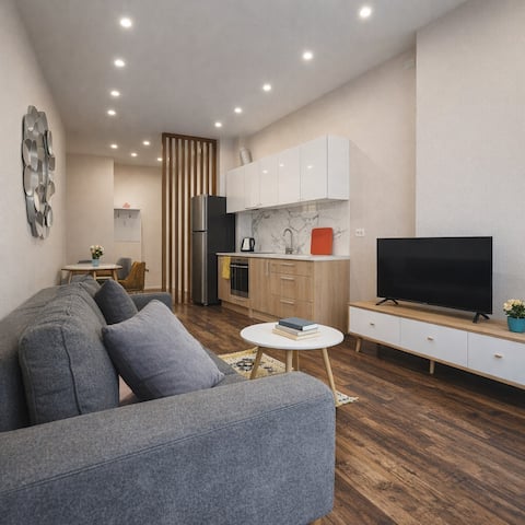 Chic Serenity Modern 1BR Oasis in Astir
