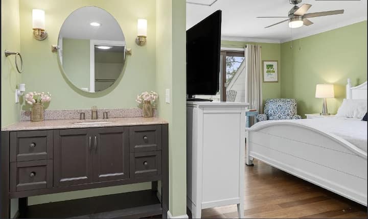 Banjë brenda dhomës kryesore të gjumit