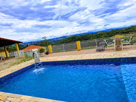 Top Airbnb: Igaratá, easy access to the dam, 5 bedrooms em Igaratá