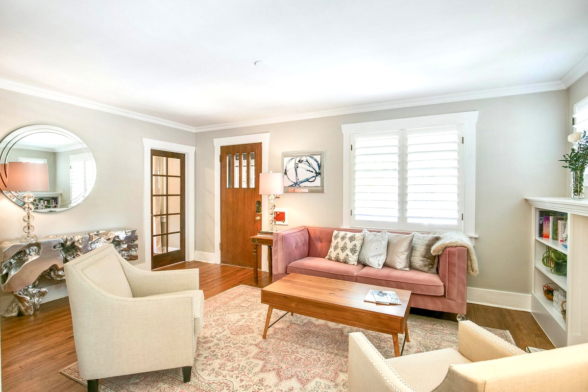 Top performing Airbnb: Beautiful 3-Bed home in West Wash Park! in Speer