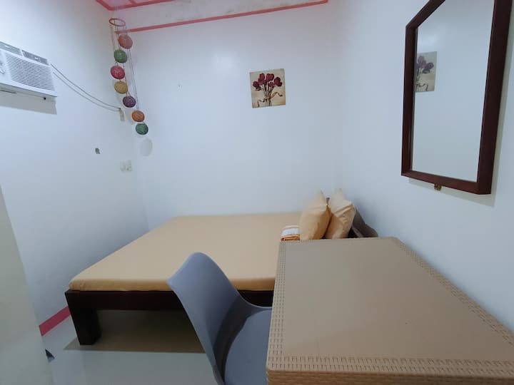 Room7 Good For 2 Pax @Glenmark's Homestay - Pagudpud