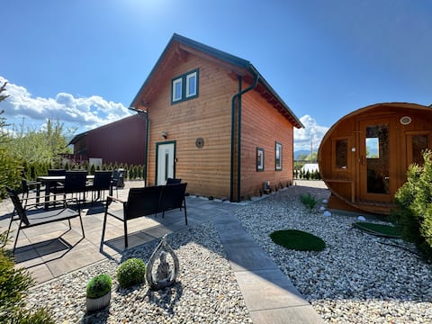 Vacation home by the bathing pond, sauna, near Red Bull Ring