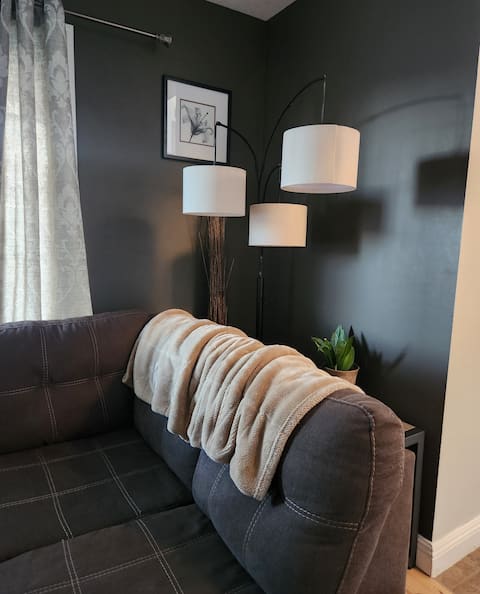 Top performing Airbnb: 4 Bdrm West Home with Hot Tub + Studio Suite in Lethbridge