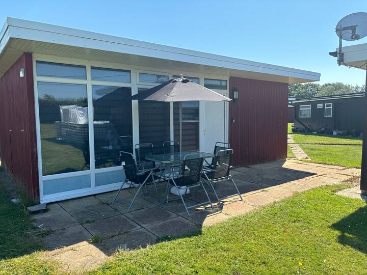 Granada, 2 Bedroom Chalet With Onsite Pool And Bar - Bognor Regis
