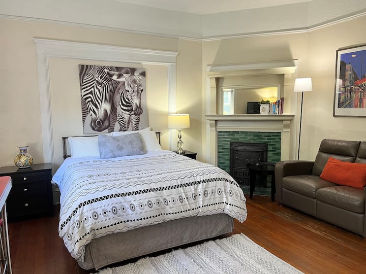 Victoria Classic, Great Location, Large Bachelor - 維多利亞
