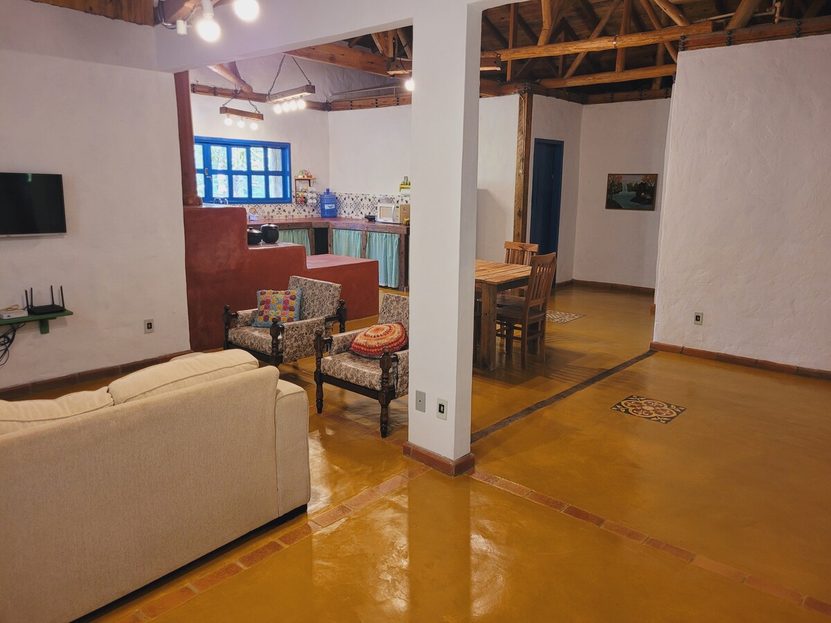 Popular Airbnb listing: Casa Alto da Serra - Renewed Comfort in Minas Gerais