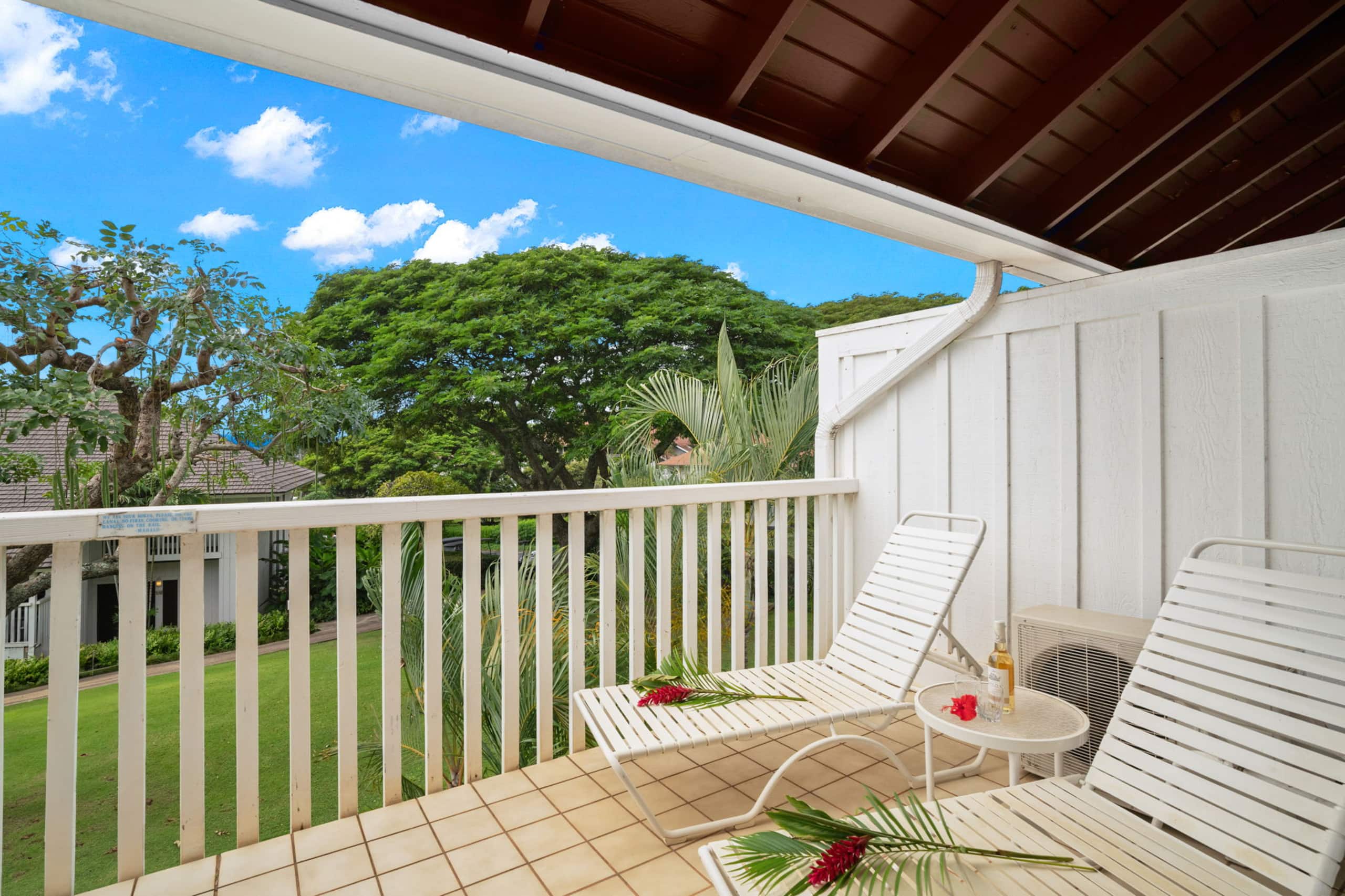 Gorgeous Penthouse w/ AC, Steps from the Beach - Photo 16
