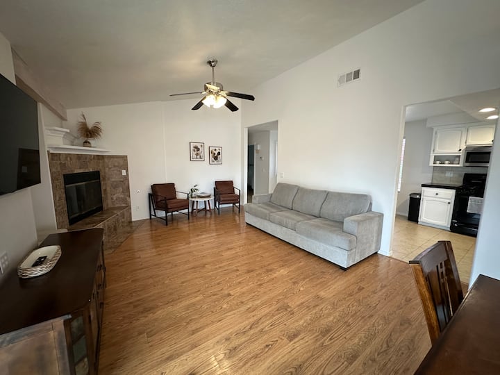 Beach, Wine Country, & Golf Adjacent Home For 8 - Guadalupe, CA