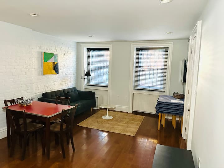 Charming Carroll Gardens Apartment - Brooklyn, NY