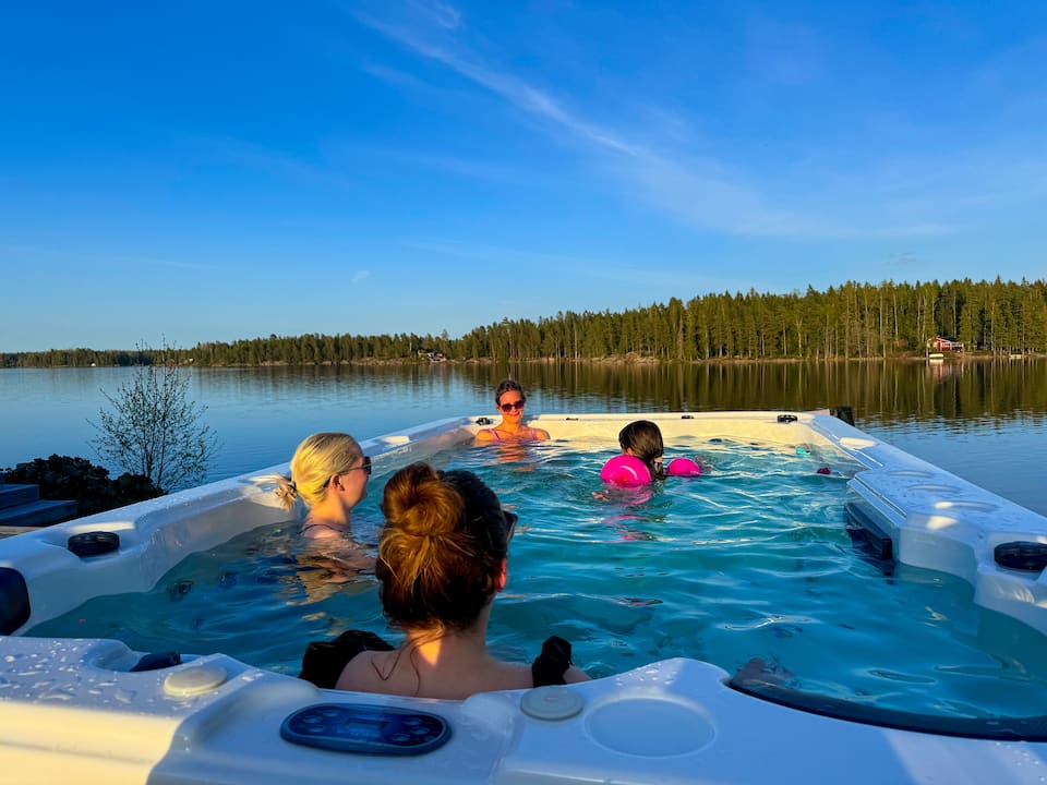 A glass house on a silent Swedish lake, Bjurtjärn, Värmland, Sweden, photo 4 of 10