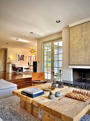 Venice Canal Home w Boat Dock & Sauna – 4 Bedrooms gallery image 3