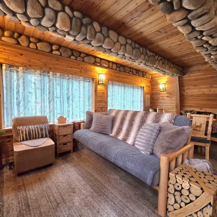 Unique Cozy Cabin Retreat Hot Tub King Bed Private - Ashford