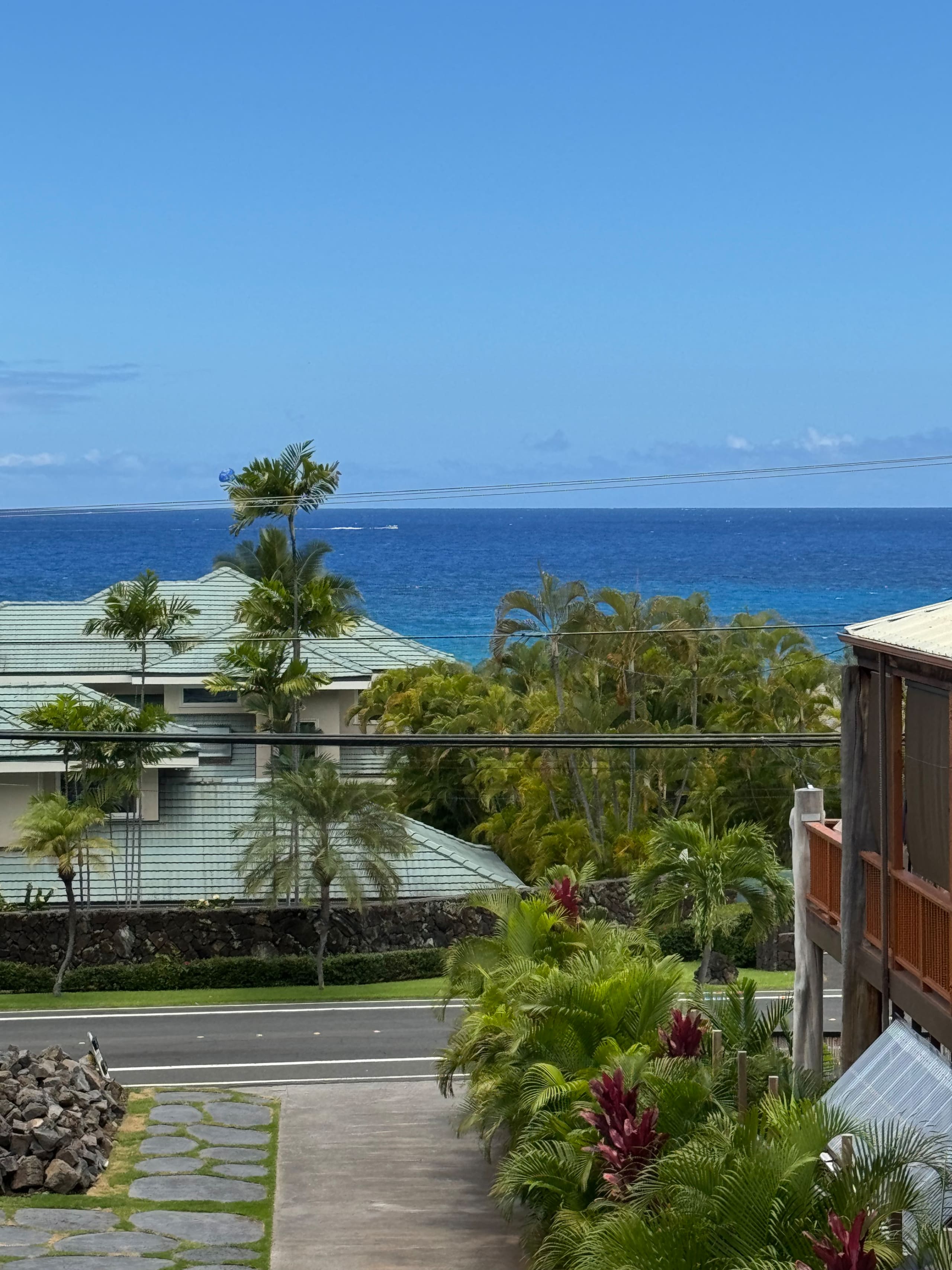 Lovely 1-Bedroom w/Ocean View on Alii Dr in Kona-F - Photo 7