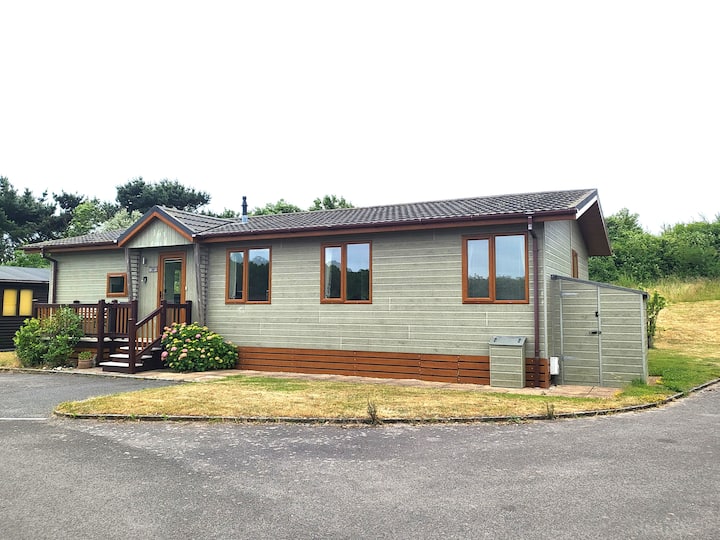 Milford On Sea - 4 Bedroom Lodge - Lymington
