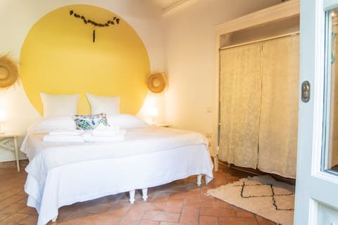 SuiteLouise.pool, Hot Tub,homeGym & private Garden