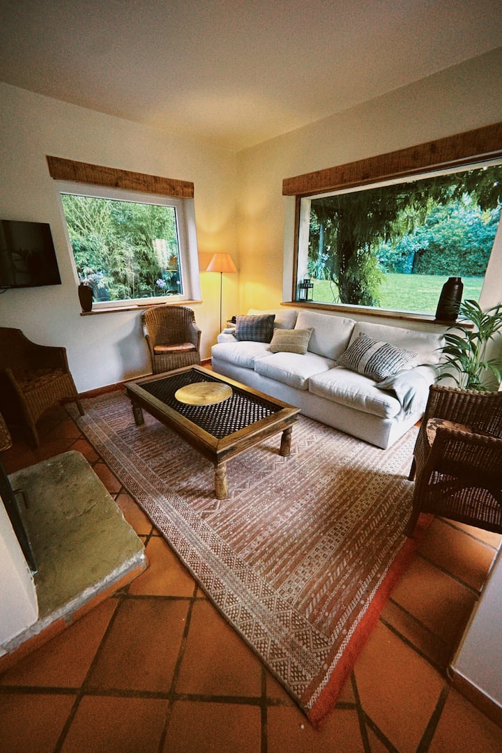 Beautiful Remodeled House Close To The Beach - Colares
