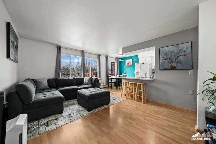 Quiet 2br Near Airport | Wifi | Parking | Anc - Anchorage, AK