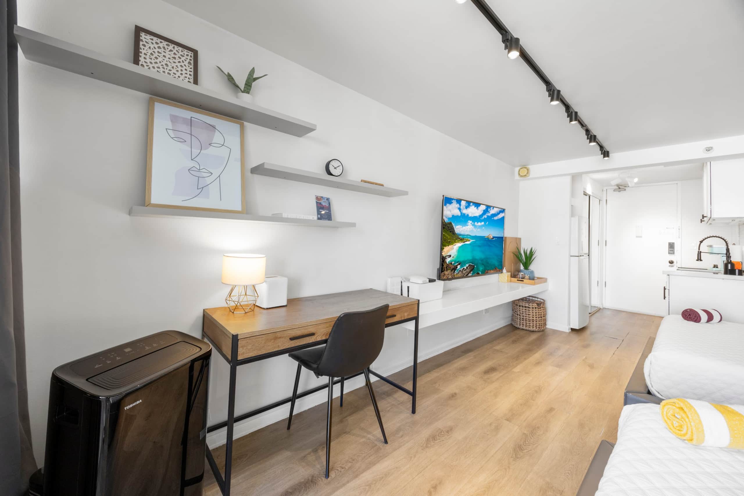 Condo in Honolulu · ★4.85 · Studio · 2 beds · 1 bath - Image 11