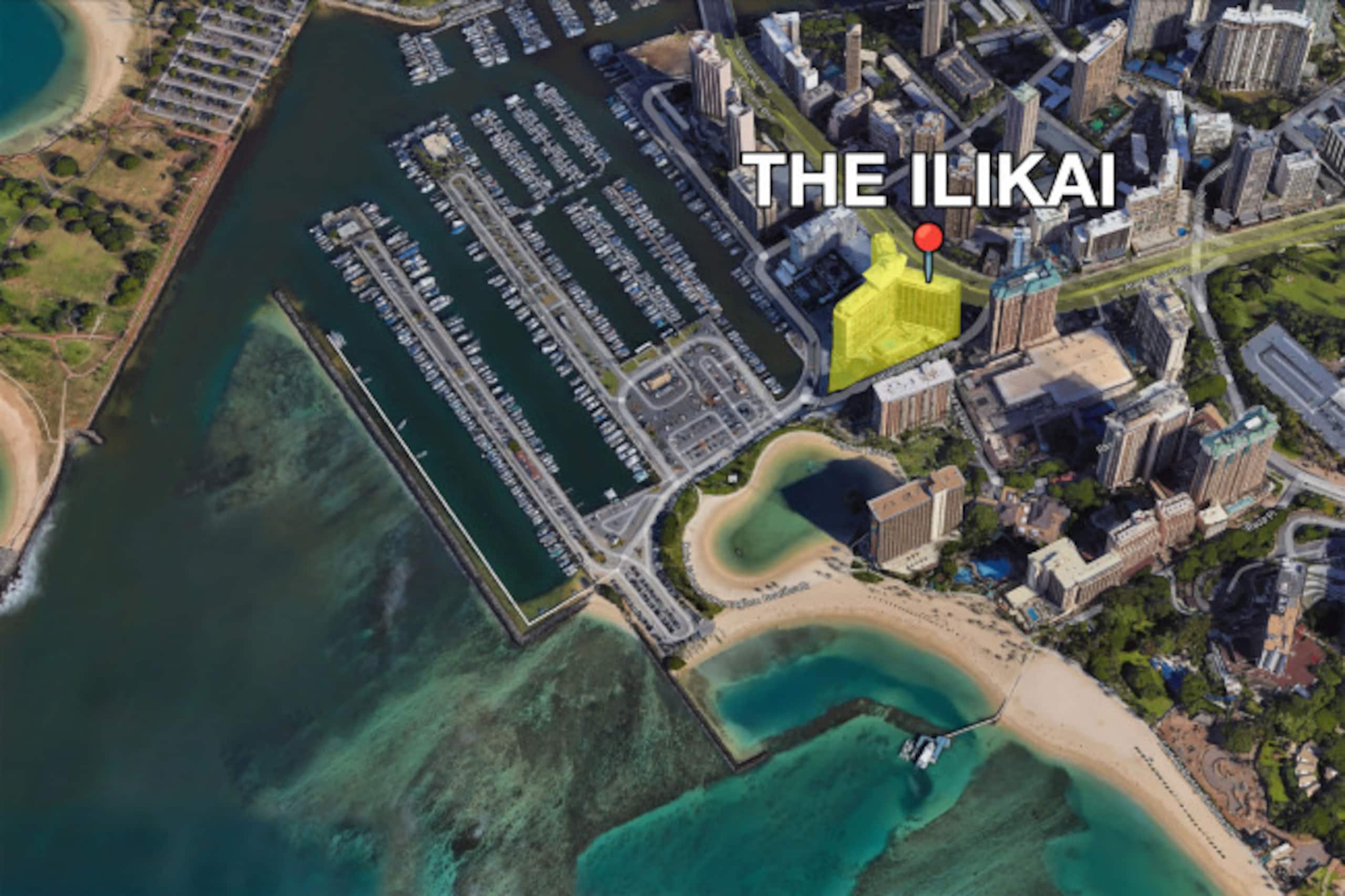 Beachfront condo in Waikiki - Image 16