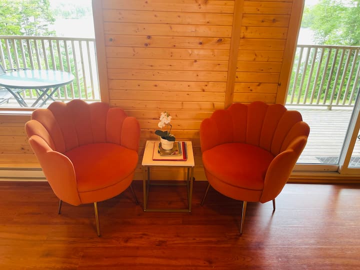 Lakefront Cottage Windsor With Hot Tub - Nova Scotia