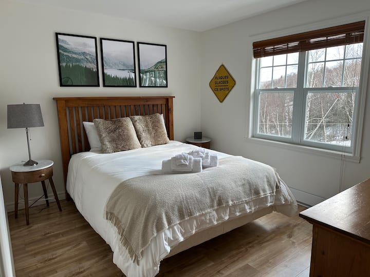 Bedroom #2 with Queen size bed