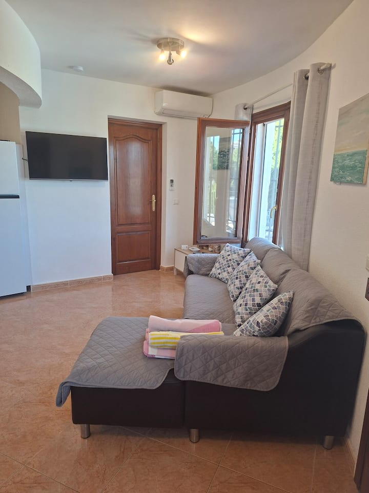 Logement Indépendant, Piscine Privée Et Vue Mer - Oliva