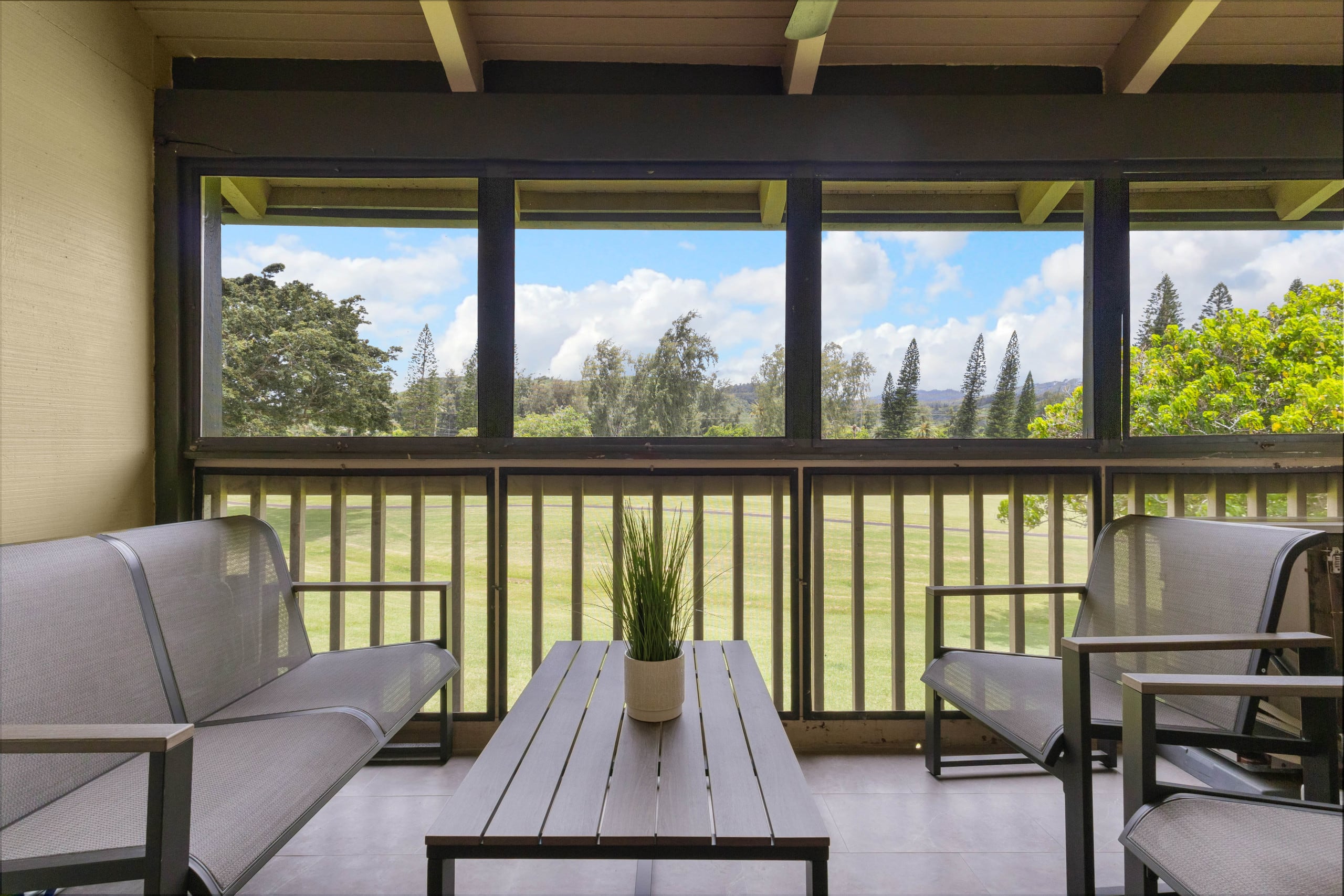 Townhouse in Kahuku · ★4.86 · 2 bedrooms · 4 beds · 2 private baths - Image 7