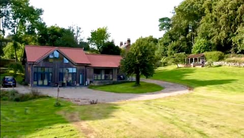 Stunning country cottage with sea views