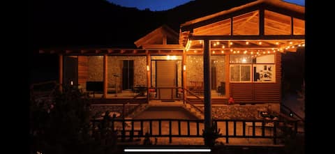 XPLANADA, Large cabin, all amenities, 20 p