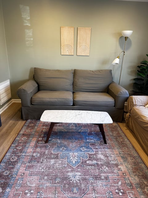 Top Airbnb: Willow-Updated Chapel Hill Condo w/ Community Pool in Chapel Hill