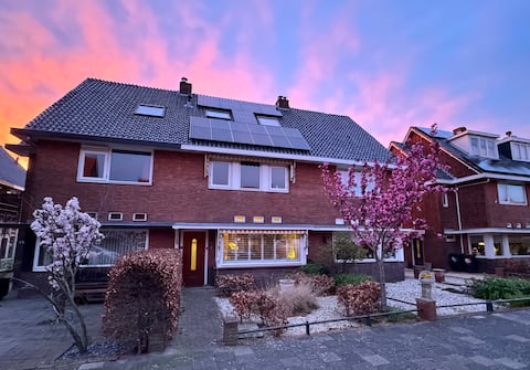 Spacious family house close to Amsterdam and the beach