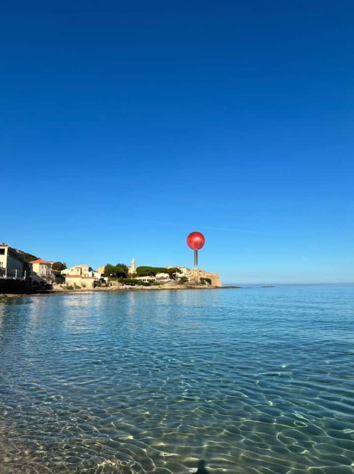 Rez De Jardin Sur La Mer - Corse - Algajola