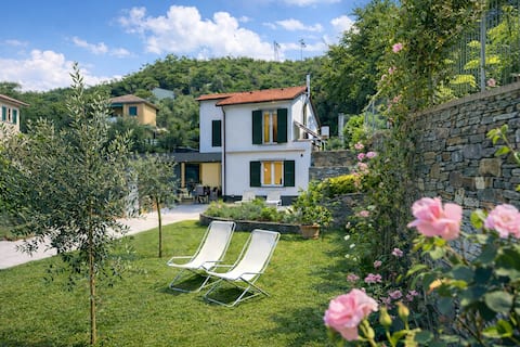 Casa Liguria - Luxury Villa with garden