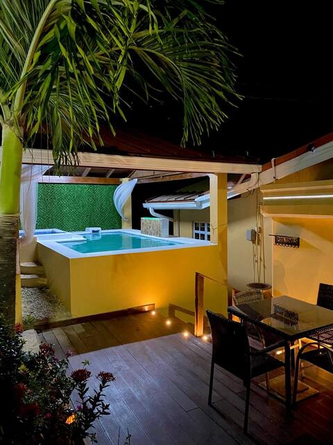 Serene  Pool & Jacuzzi, 15mins to Rodney Bay