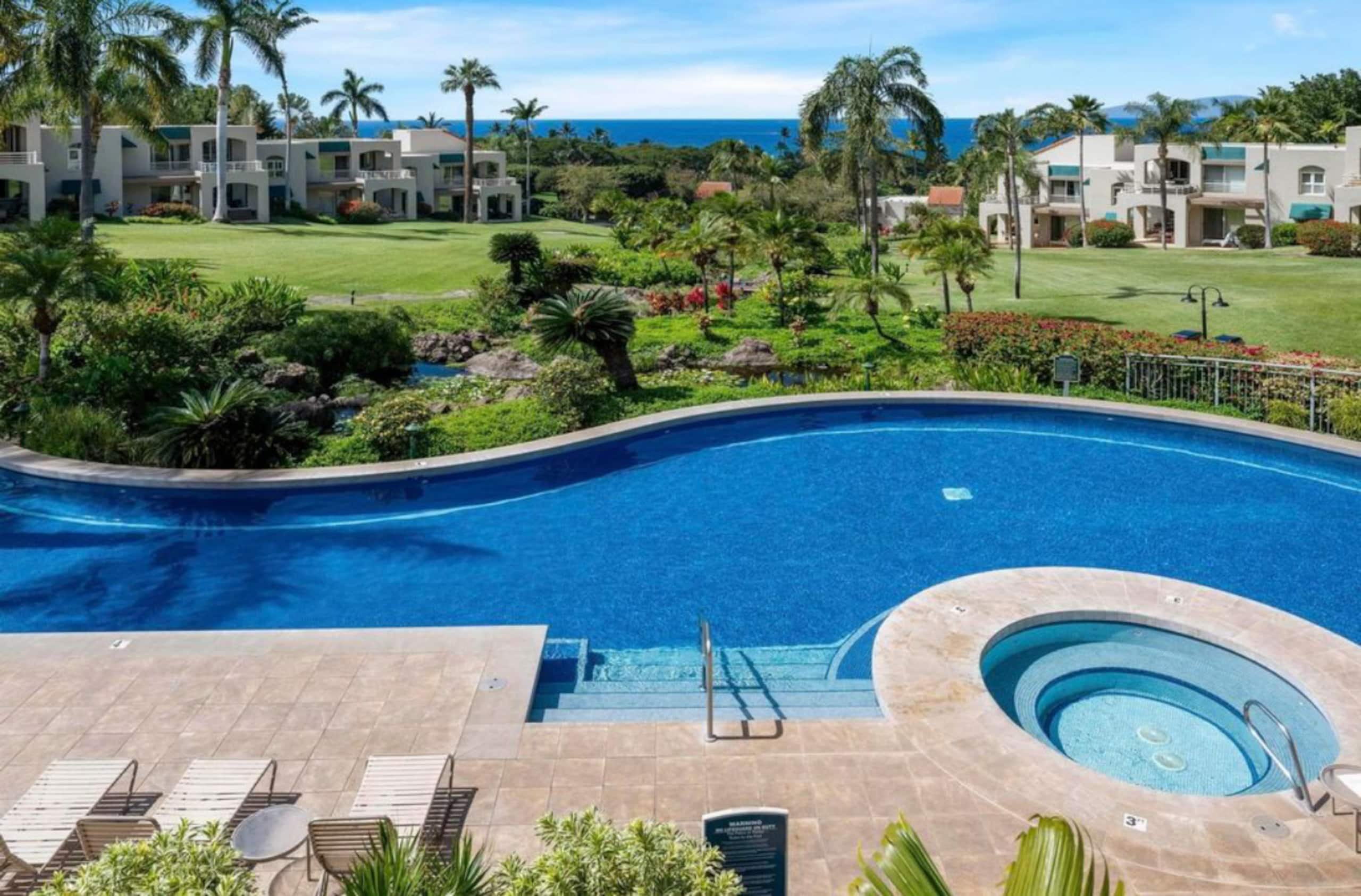 Condo in Kihei · ★4.98 · 1 bedroom · 2 beds · 2 baths - Image 3