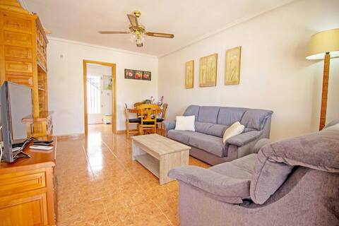 Popular Airbnb listing: SR54 Tranquil House with Private Pool & Open Views in San Fulgencio