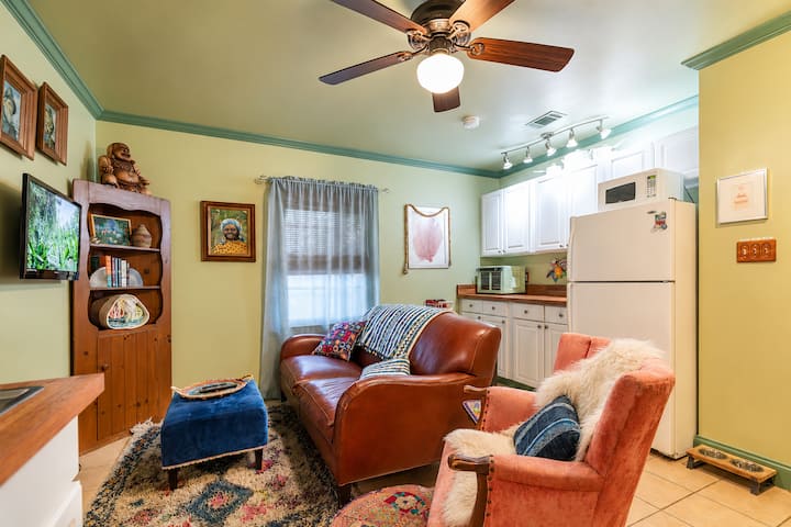 Small den / kitchenette with smart tv
