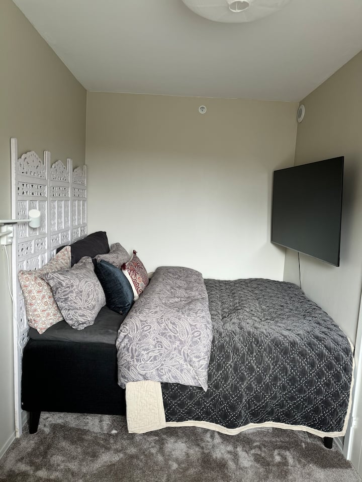 غرفة النوم 2