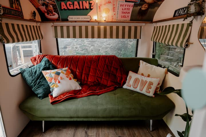 Quirky Retreat Hot Tub Sauna Near Conwy - Conwy